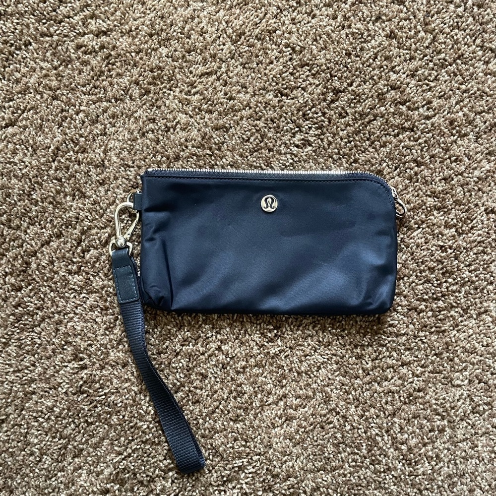 Lulu lemon wristlet